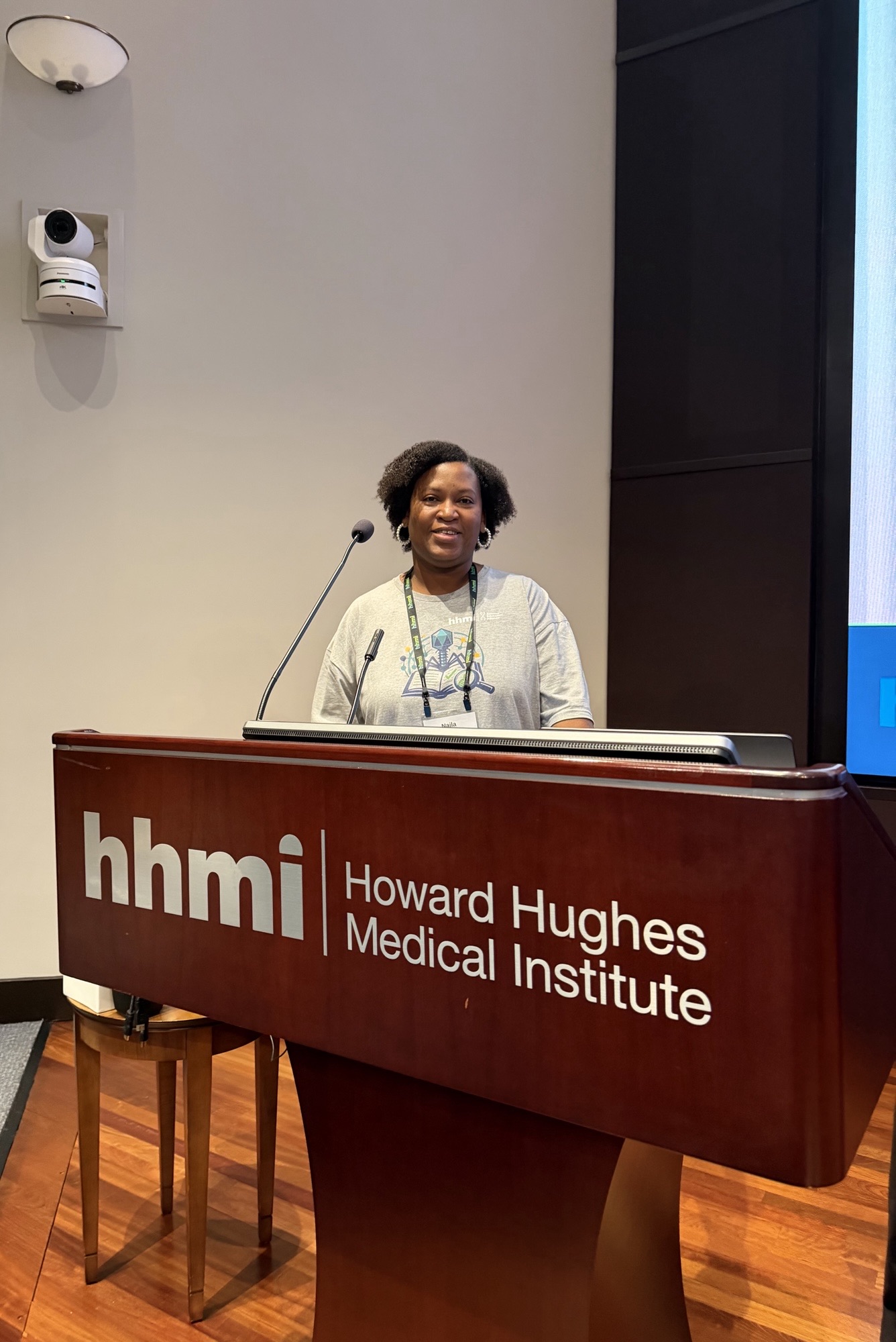 Adjunct Professor Najla Norwood Brings the Latest in Phage Bioinformatics to Bennett College through Howard Hughes Medical Institute’s 2026 SEA Faculty Meeting